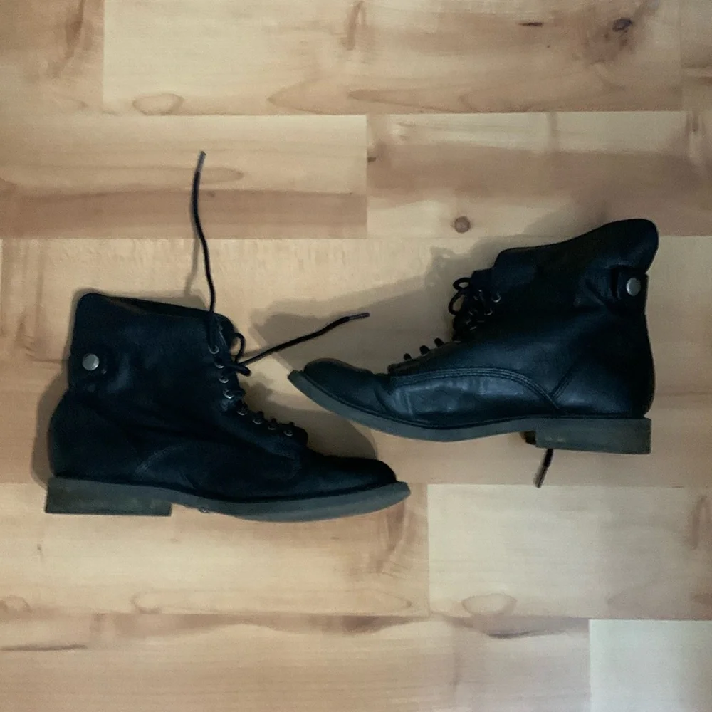 Women’s Lucky 🍀 Brand boots. Size 7m - Picture 1 of 5